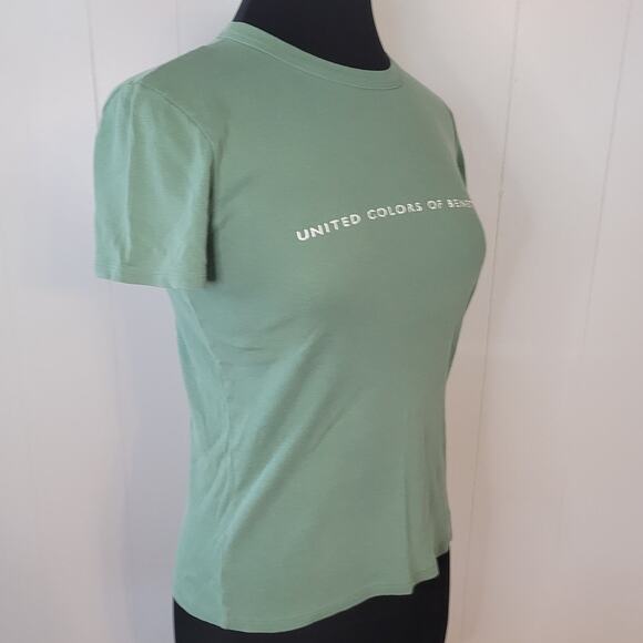United Colors of Benetton Shiny Logo Green T‑Shirt – Size XS – GUC - Picture 5 of 11